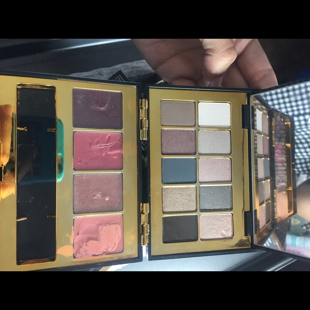 Bobbi brown classic eyeshadow and lip palette